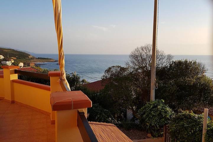 Gîte pour 6 personnes, avec jardin et balcon dans Portu Maga