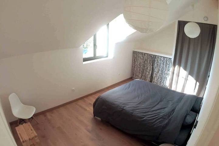 Location de vacances pour 5 personnes, avec jardin à Crots - 2