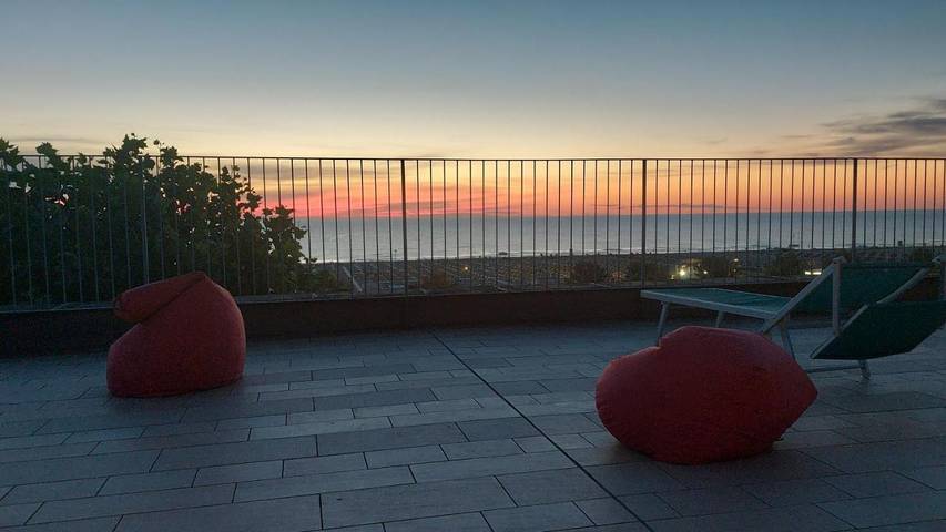 Hôtel pour 2 personnes, avec terrasse à Rimini - 3
