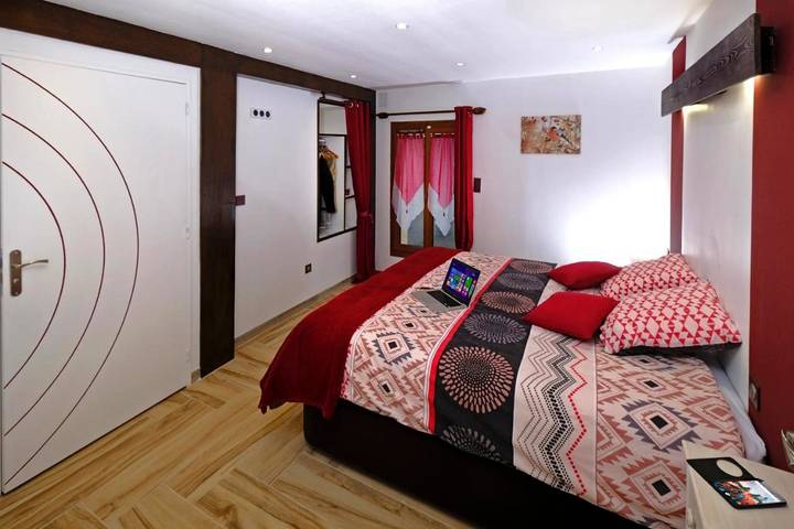 Location de vacances pour 13 personnes, avec jardin à Arrigny - 2