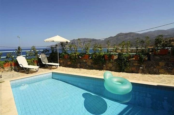 Strandhaus für 4 Personen, mit Garten und Balkon auf Kreta
