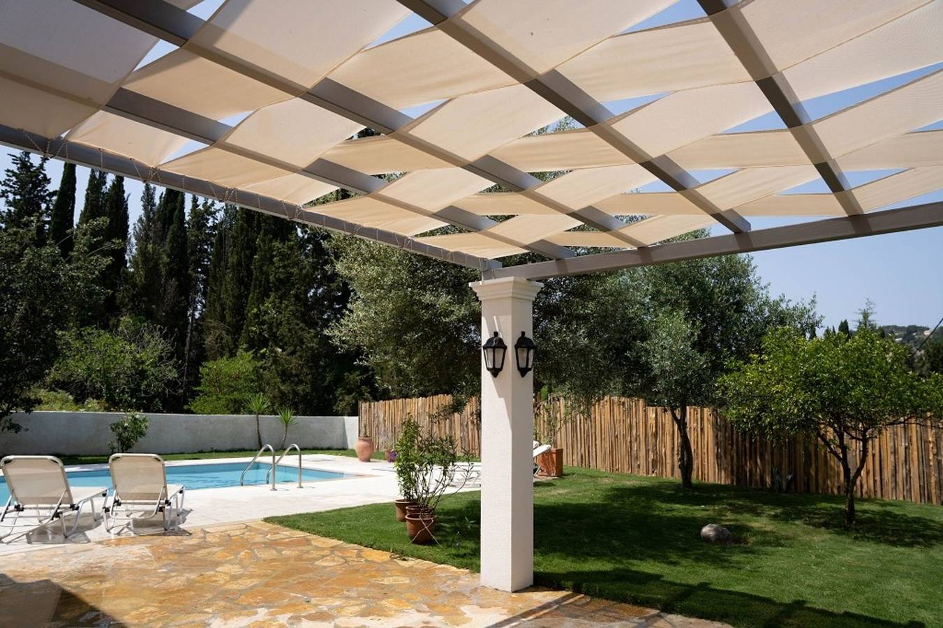 Villa für 5 Personen mit Garten in Agios Georgios, Korfu