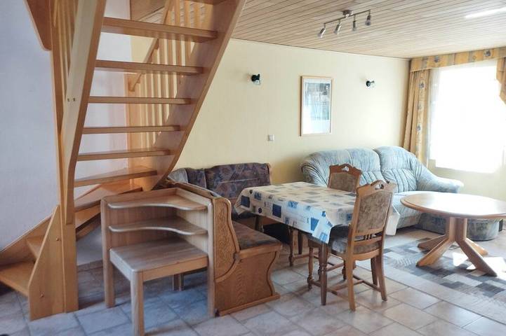 Ferienwohnung für 5 Personen, mit Terrasse und Garten in Buttforde