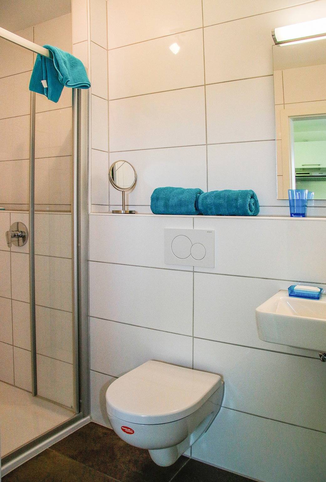 Ganze Wohnung, Ferienwohnung '4, 85qm' mit Gemeinschaftspool, privater Terrasse und Wi-Fi in Wasserburg (Bodensee), Bayerisch Schwaben