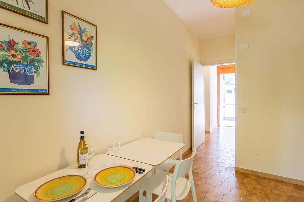 Apartamento entero, Bonito apartamento para 5 personas con A/C, Wifi, Tv, terraza y aparcamiento in Francavilla al Mare, Provincia de Chieti
