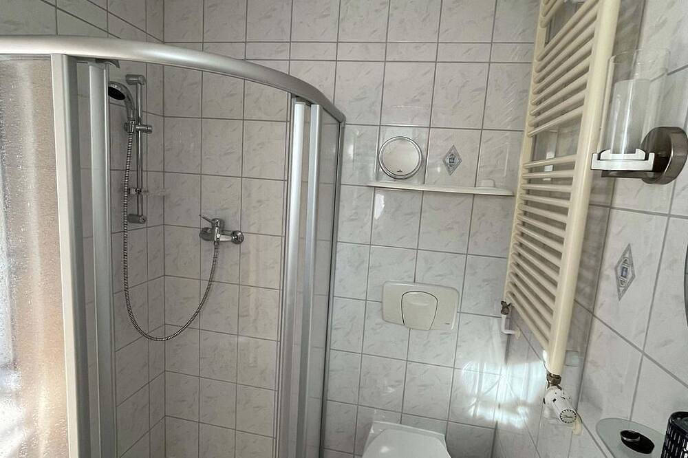Entire apartment, Cozy vacation apartment on the upper floor - Haus am Berg in Neunkirchen, Saarland