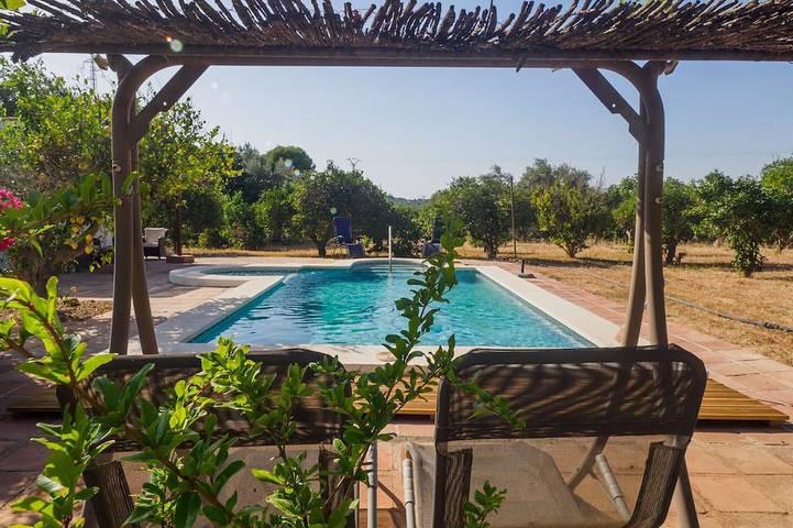 Casa rural para 6 personas, con jardín y terraza en Cártama