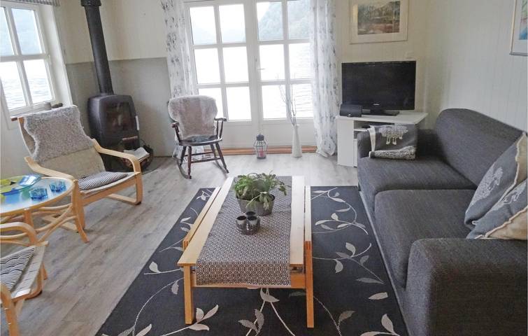 Ferienhaus für 6 Personen mit Terrasse in Flekkefjord