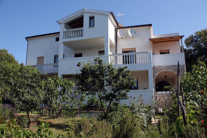 Appartement entier, Garçonniere avec la terrasse et la vue sur le mer Suha Punta, Rab As-5050-a in Kampor, Rab