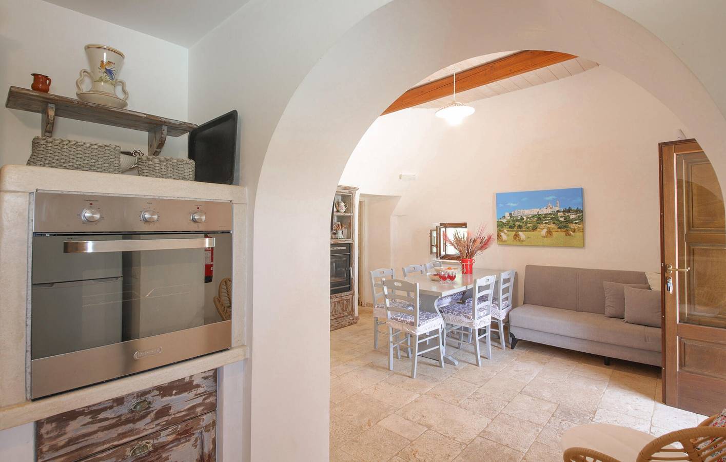 Apartamento moderno con piscina y aparcamiento, Locorotondo, a 2,5 km. in Locorotondo, Provincia de Taranto