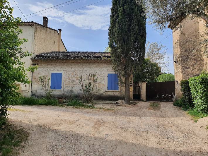 Gîte pour 4 personnes, avec piscine, adapté aux familles