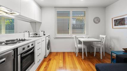 Holiday Apartment for 3 People in Carlton (Melbourne), Melbourne, Photo 3