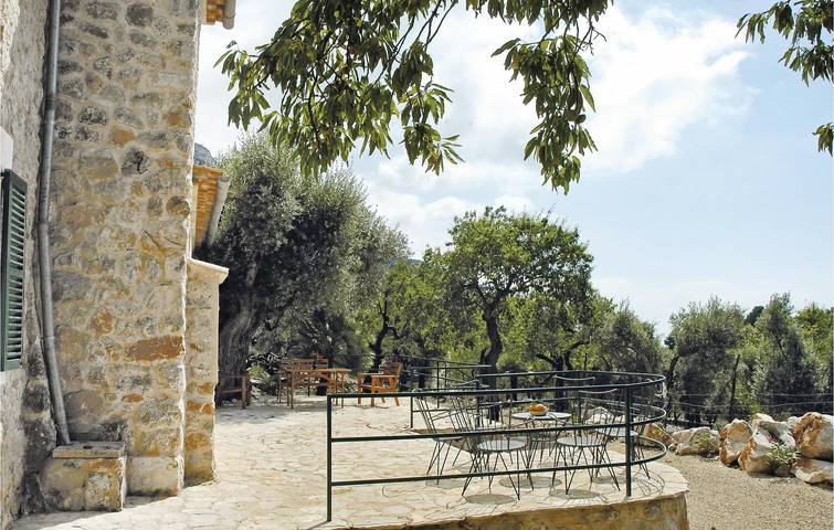 Casa rural para 6 personas, con Terraza además de Jardín y Piscina en las Islas Baleares - 4