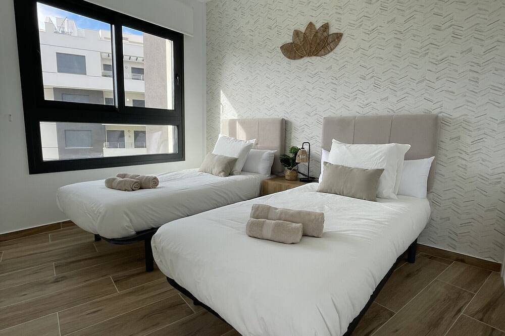 Entire apartment, Casa Hermano - Stylish apartment in Villamartín. in Panorama Golf, Orihuela