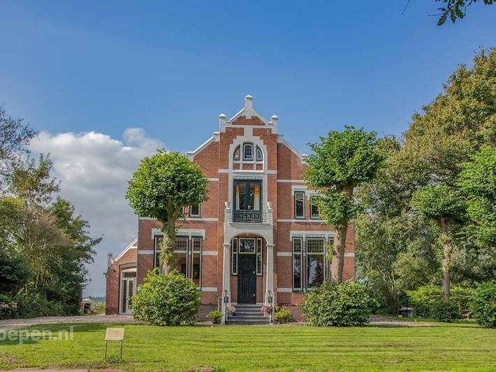 Villa voor 36 personen, met tuin in Drenthe