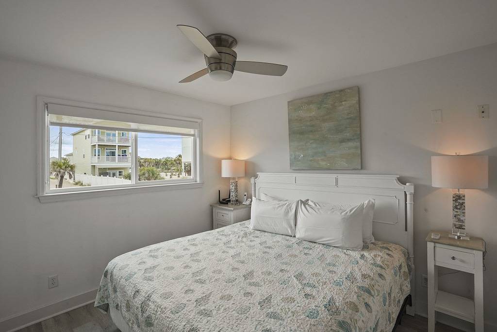 Vitamin Sea - Gulf Front, Pet Friendly, Wifi, Sleeps 6 in Pig Island, Cape San Blas