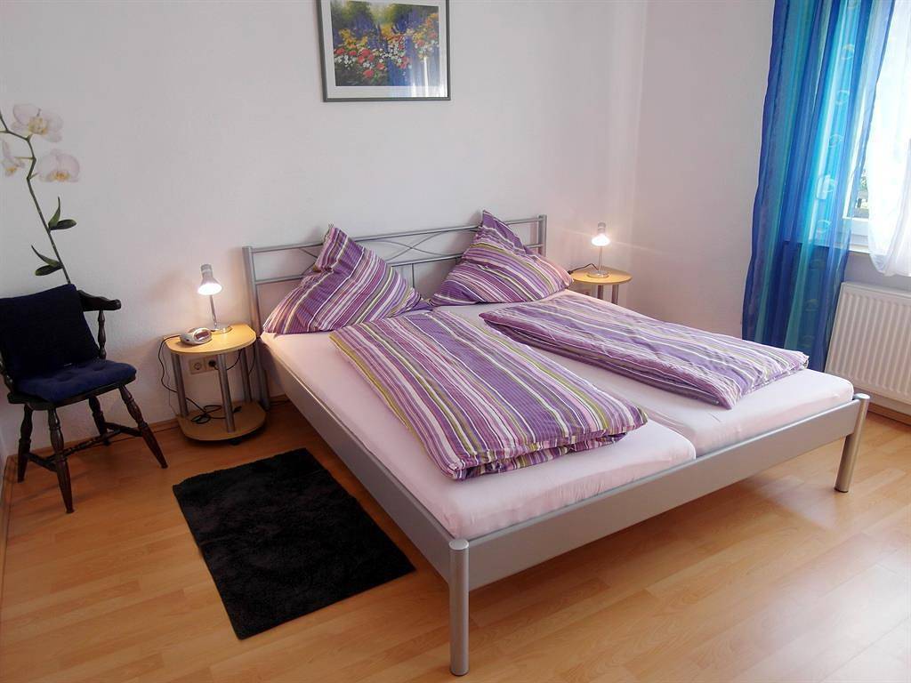 Ganze Ferienwohnung, Fewo, 2 Schlafräume, 1-4 Pers. in Isenbüttel, Landkreis Gifhorn