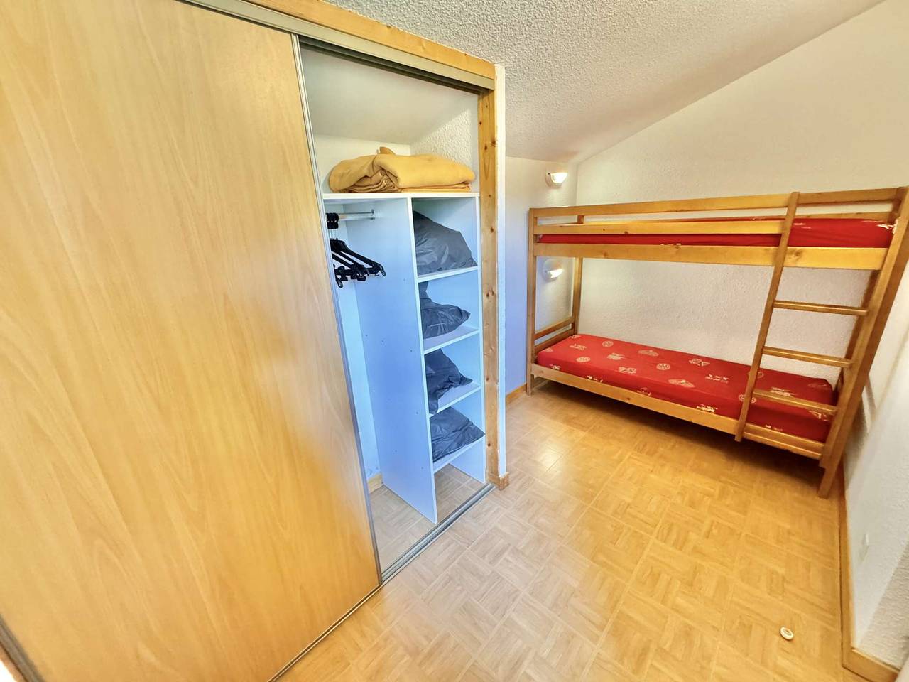 Apartamento entero, Apartamento 3 piezas Flumet - 6 pers, piscina, parking in Flumet, Albertville region