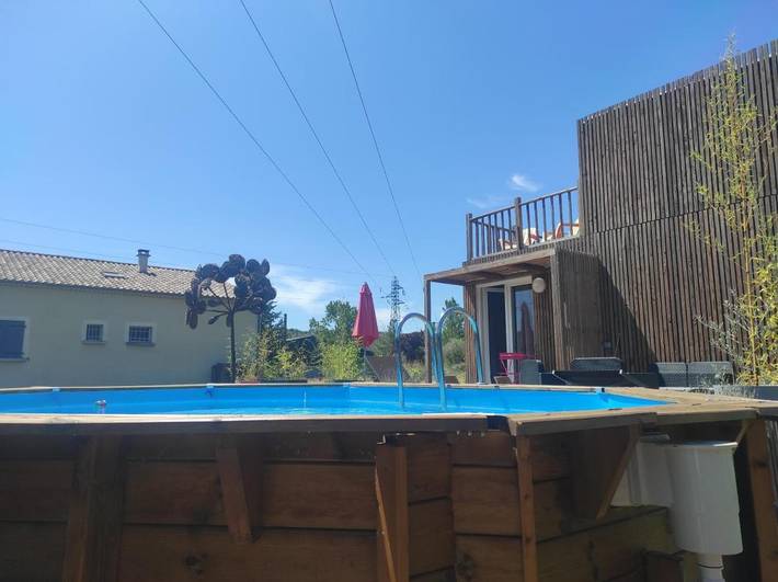 Location de vacances pour 2 personnes, avec piscine ainsi que jardin et terrasse à Montréal (Rhône-Alpes) - 4