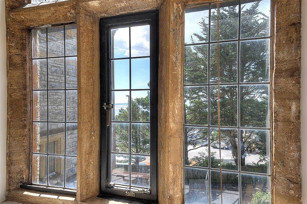 Entire apartment, 7 Coram Tower in Lyme Regis, Dorset