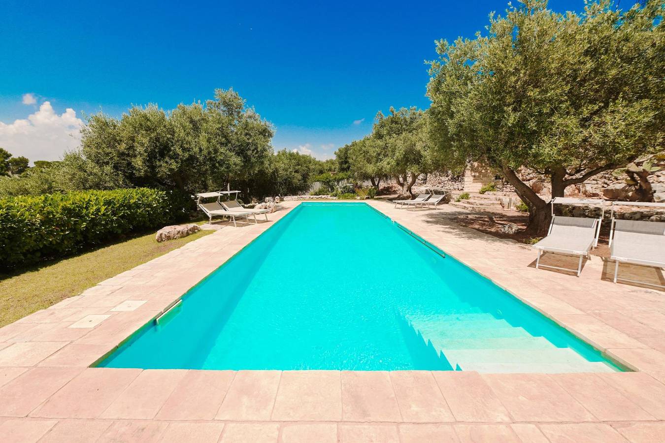 Trullo Agapanthus con Piscina Panoramica in Certosa, Ostuni