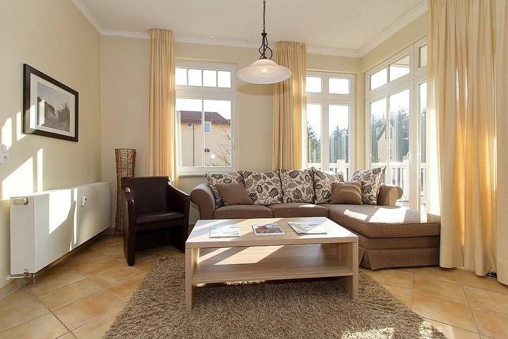 Ferienwohnung für 4 Personen, mit Balkon und Sauna sowie Ausblick in Kühlungsborn