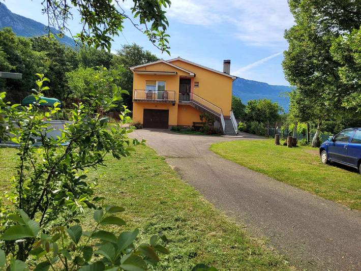 Ferienwohnung für 4 Personen, mit Balkon und Garten