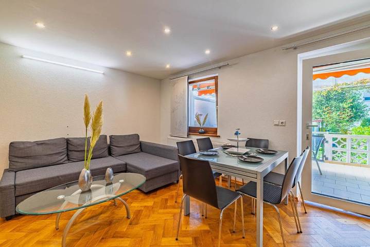 Ferienwohnung für 8 Personen, mit Garten und Ausblick, kinderfreundlich - 1