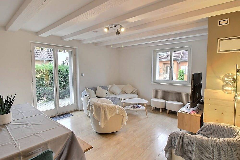 Maison spacieuse à Colmar, 5 chambres, terrasse, Wifi, parking gratuit in Colmar, Région de Colmar