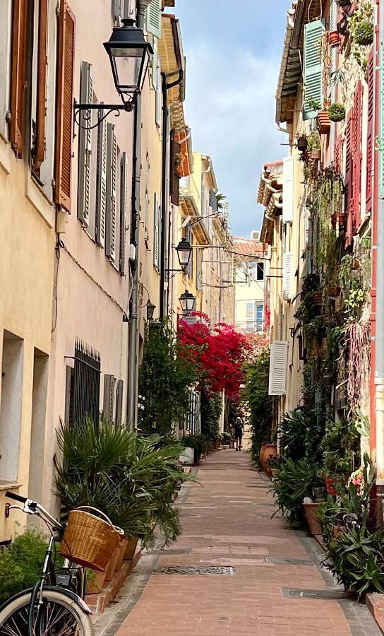 Chambre d’hôte pour 2 personnes à Antibes - 2