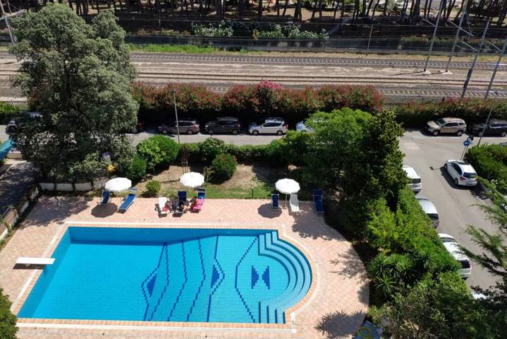 Gîte pour 4 personnes, avec balcon/terrasse et piscine, animaux acceptés à Pineto - 2