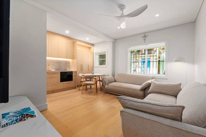 Vacation rental for 5 people, with yard in Bondi Beach