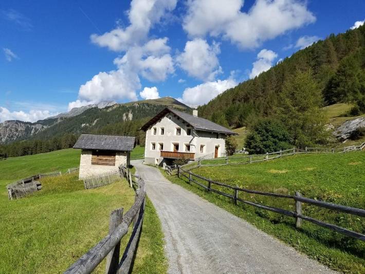 Ferienhaus für 8 Personen, mit Balkon und Terrasse sowie Garten und Ausblick