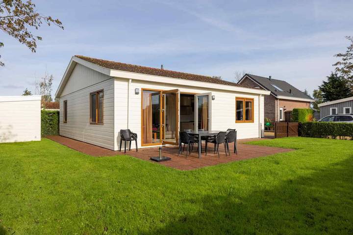 Ferienhaus für 8 Personen, mit Garten und Terrasse in Wervershoof