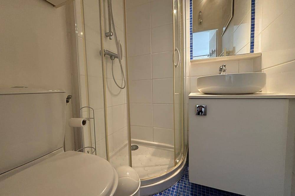 Entire apartment, Charming 2-Star Apartment for 4, Downtown and Close to Beach in Les Sables-d'Olonne, Vendée