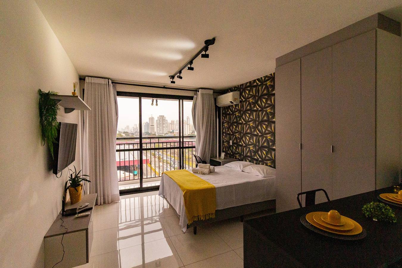 Entire apartment, Flat moderno com academia e Wi-Fi no Tatuapé in Tatuapé, São Paulo