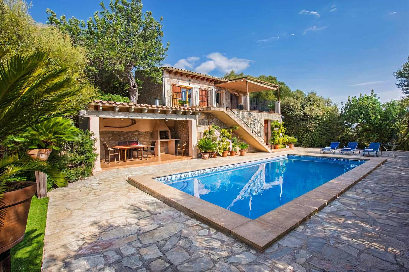 Finca Es Puchet | Pool & Panoramic Country Views in Búger, Interior de Mallorca