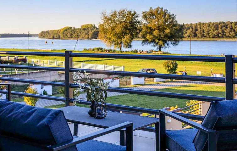 Charmante 2-Zimmer-Wohnung mit Pool in der Nähe der Drau in Osijek-Baranja