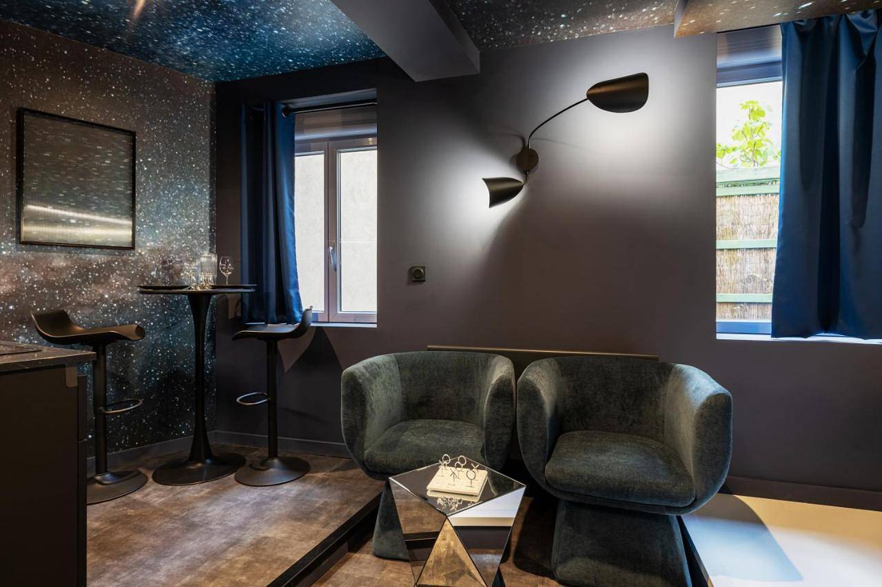 Appartement entier, One-Bedroom Apartment in Riom, Parc naturel régional des Volcans d'Auvergne