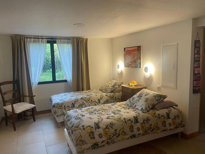 Location de vacances pour 2 personnes, avec Terrasse ainsi que Jardin et Vue à Camarès - 3