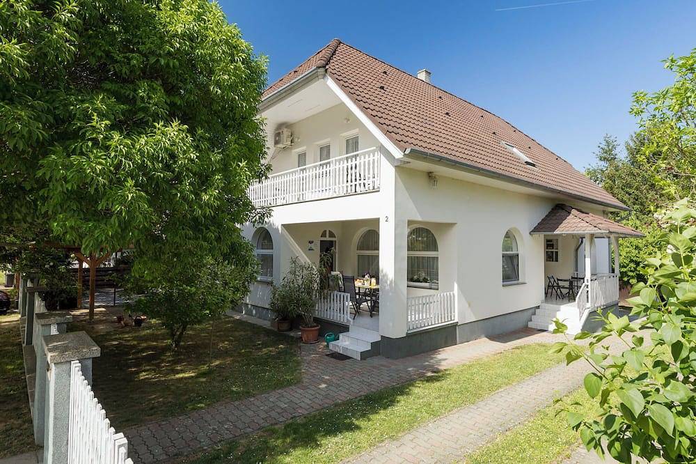 Goliath in Balatonszarszo, Plattensee Südufer