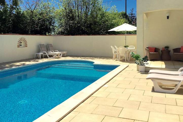 Location de vacances pour 6 personnes, avec jardin à Le Champ-Saint-Père