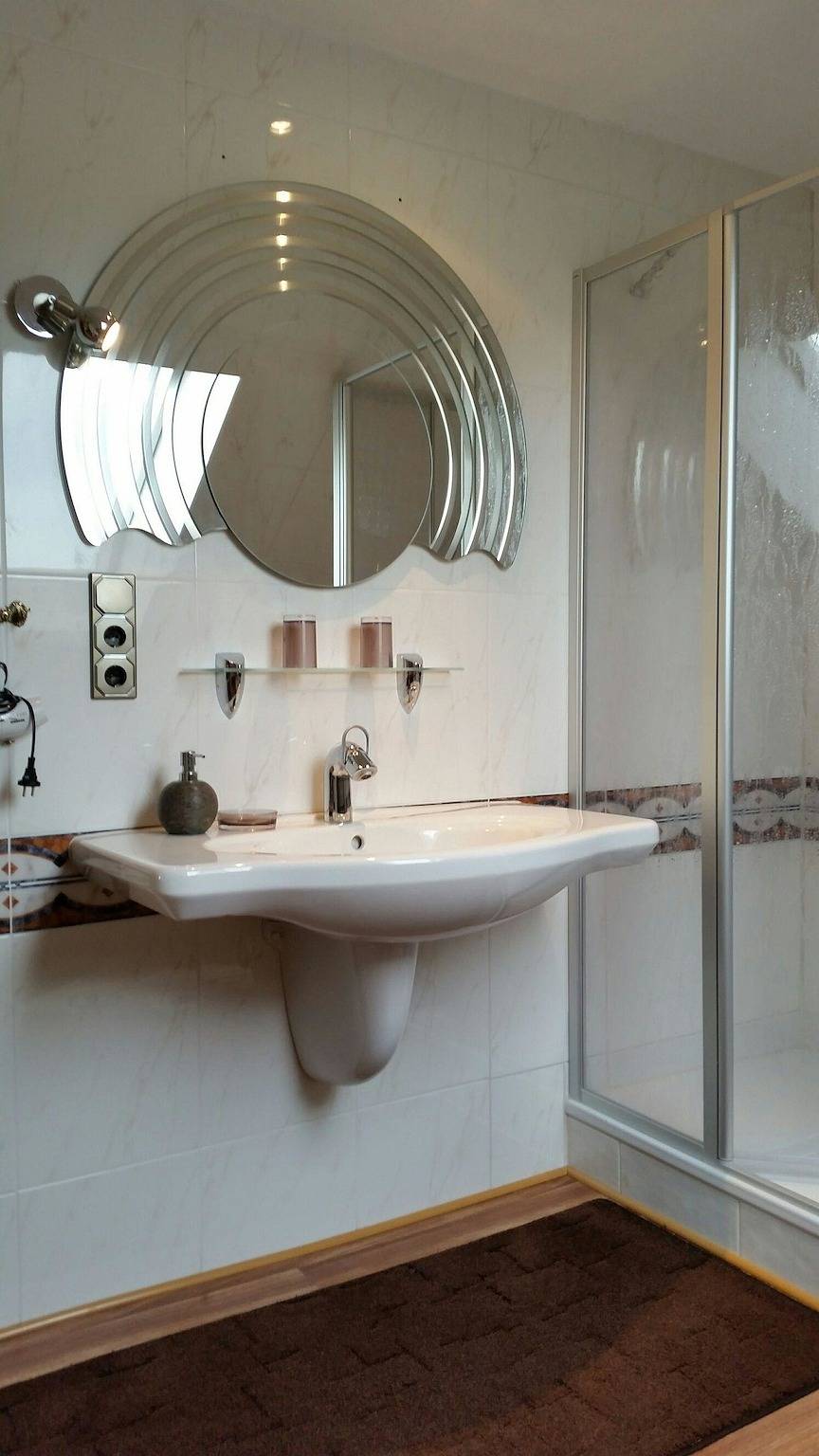 Ganze Ferienwohnung, Haus Schiffer - Ferienwohnung "Lilli" in Rhauderfehn, Emsland