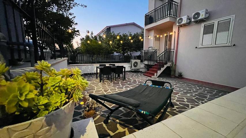 Casa vacanza per 6 persone, con Balcone e Terrazza nonché Giardino a Sant'Andrea Apostolo dello Ionio