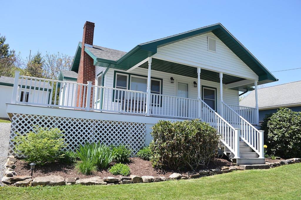 The Pea Pod - Deep Creek Lake in McHenry, Deep Creek Lake