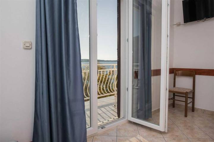 Ganze Wohnung, Neu Strandwohnung Gaj 7 in Brodarica, Šibenik-Knin