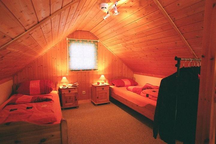 Mecklenburgische Seenplatte! Familienfreundliches, gemütliches Ferienhaus, Wlan in Badestrand Userin, Userin