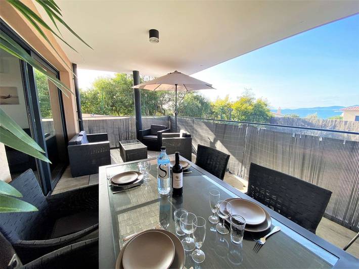 Gîte pour 6 personnes, avec Terrasse à Pietrosella
