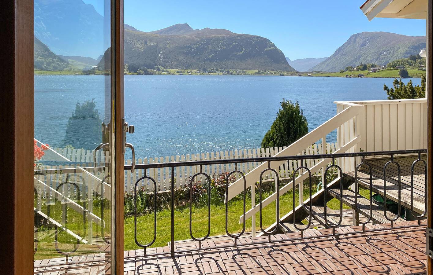 Apartamento vacacional entero, Apartamento de vacaciones para 4 personas con terraza in Selje