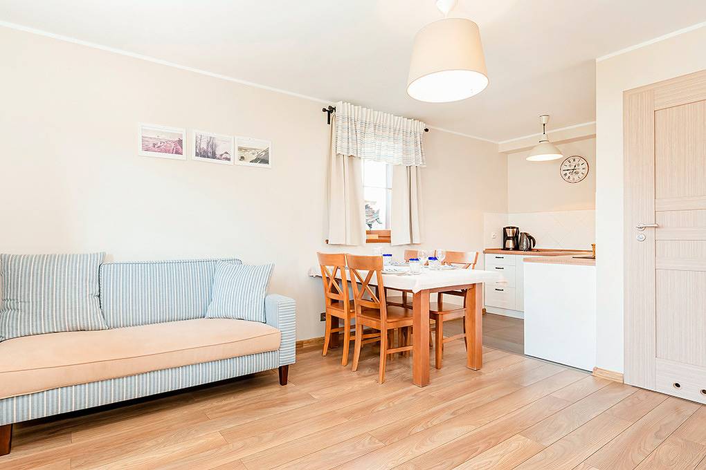 Stare Sarbinowo, Ferienhaus 2-4 Pers. in Sarbinowo, Powiat Koszaliński